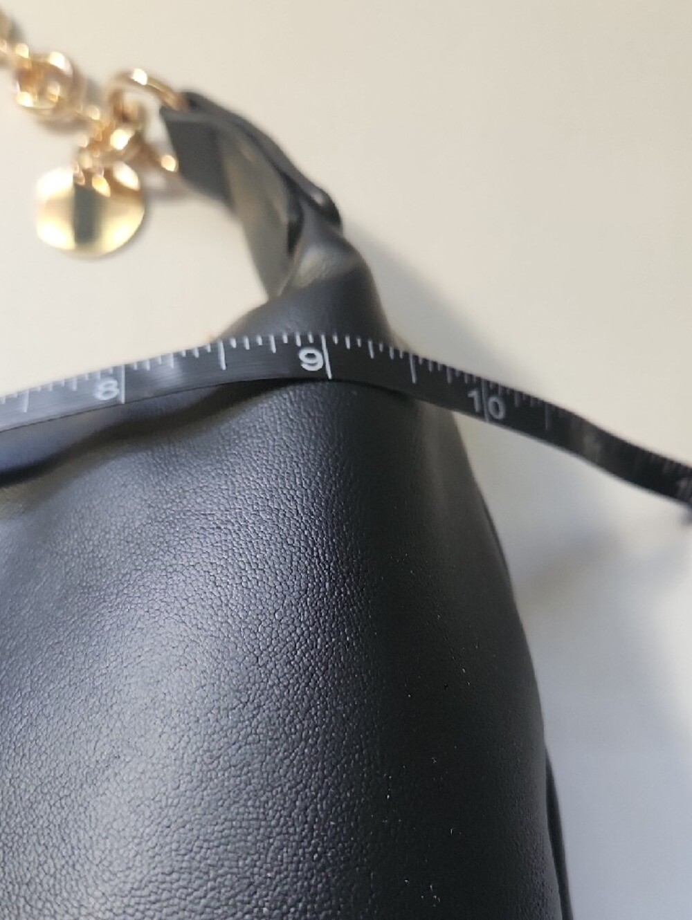 Universal Thread Black Shoulder Bag with Gold Chain Accent - Picture 6 of 8